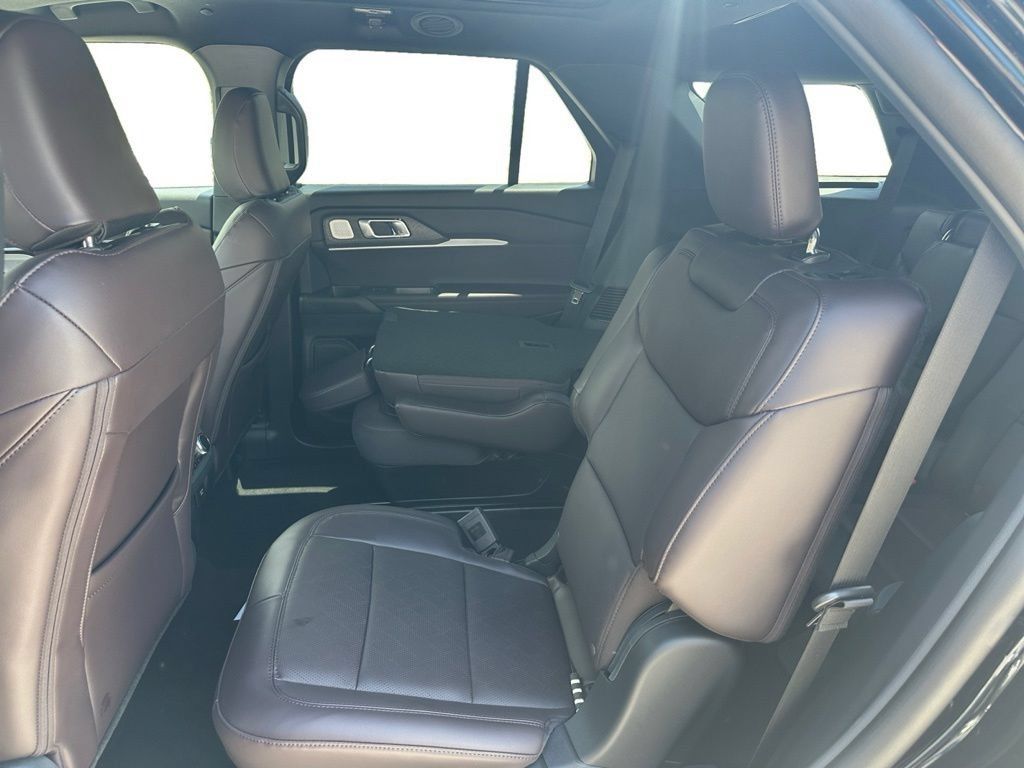 New 2026 Ford Explorer Platinum RWD image 16