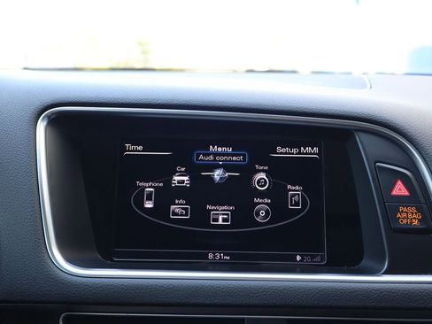 Used 2017 Audi Q5 2.0T Premium Plus w/ Technology Package image 19