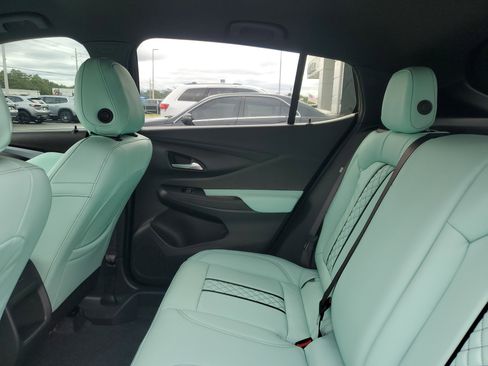 New 2025 Buick Envista Preferred image 9