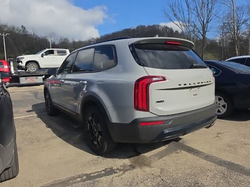 Used 2022 Kia Telluride EX w/ EX Premium Package image 6