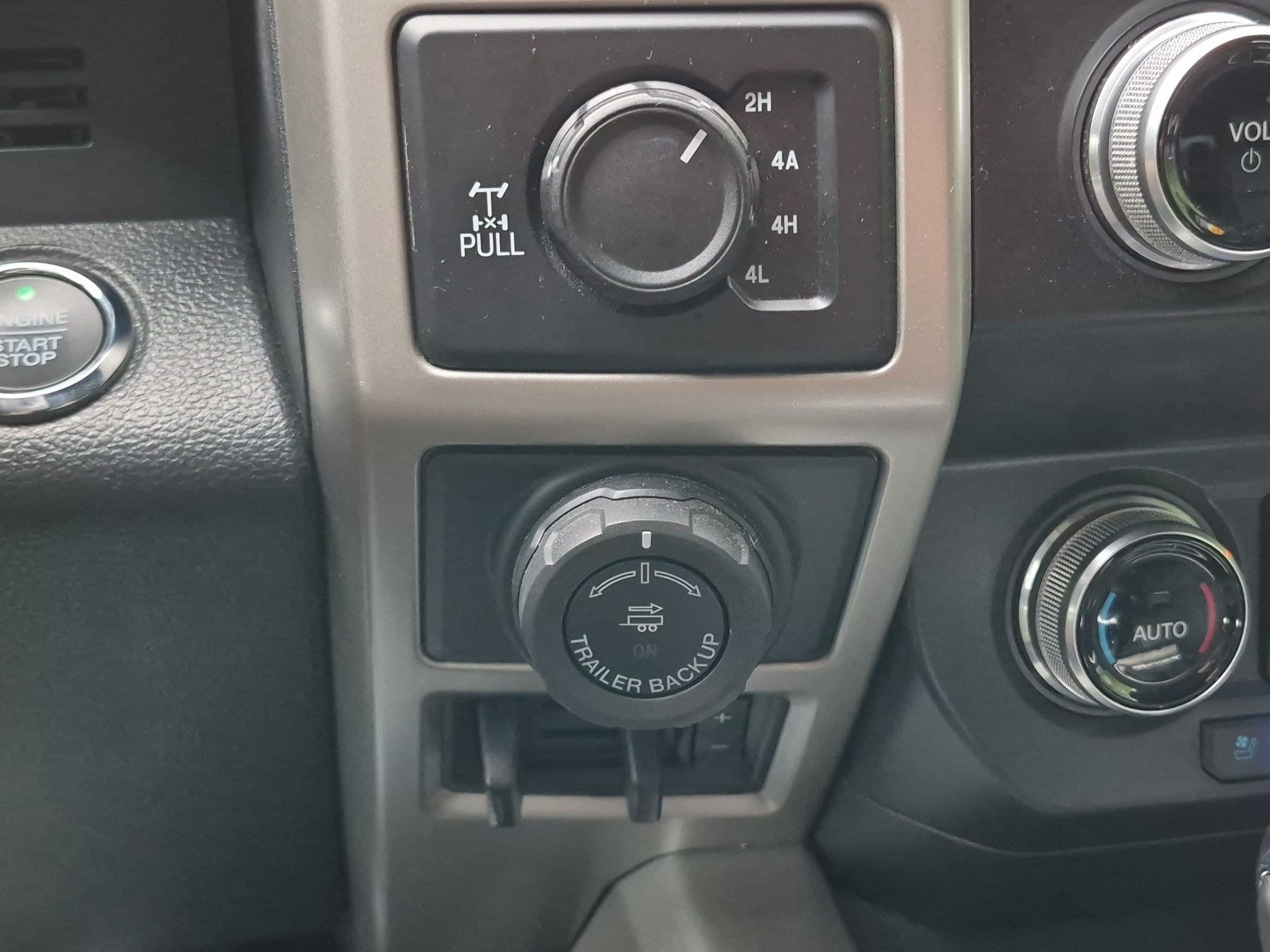 Used 2019 Ford F150 Lariat w/ Equipment Group 502A Luxury AWD/4WD image 23
