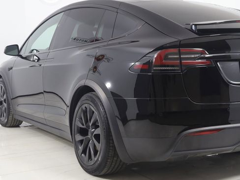 Used 2022 Tesla Model X image 29