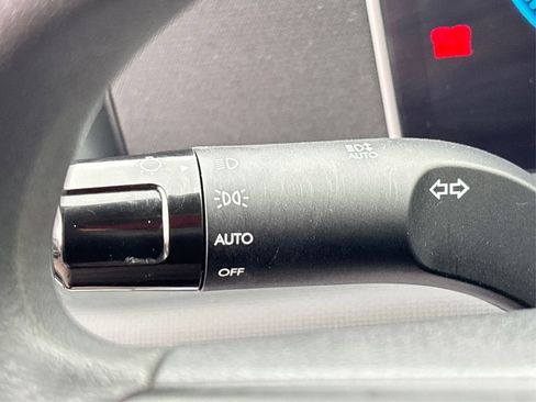 Certified 2025 Hyundai Tucson SE image 25