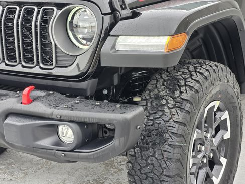 New 2025 Jeep Wrangler Unlimited Rubicon w/ Steel Bumper Group image 6