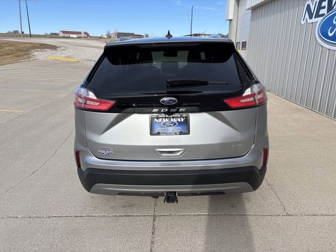 Used 2022 Ford Edge SEL w/ Convenience Package image 5