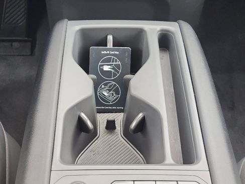 Used 2024 Kia EV9 Wind image 19