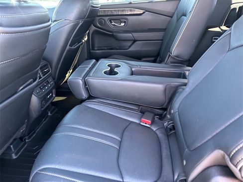 Used 2023 Honda Pilot Elite image 31