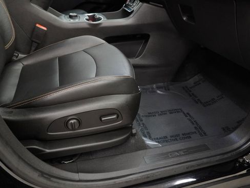 Used 2021 GMC Terrain SLT w/ Elevation Edition image 49