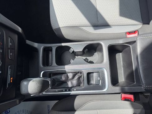 Used 2019 Ford Escape SE FWD image 15