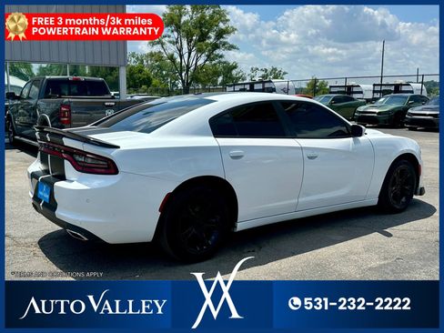 Used 2022 Dodge Charger SXT RWD image 7