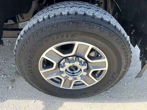 Used 2025 Ford F250 Lariat AWD/4WD image 33