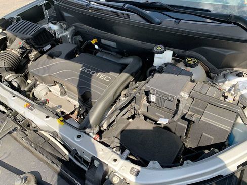 Certified 2021 Chevrolet Equinox LS AWD/4WD image 28