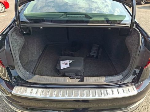 Used 2023 Volkswagen Jetta SEL FWD image 29