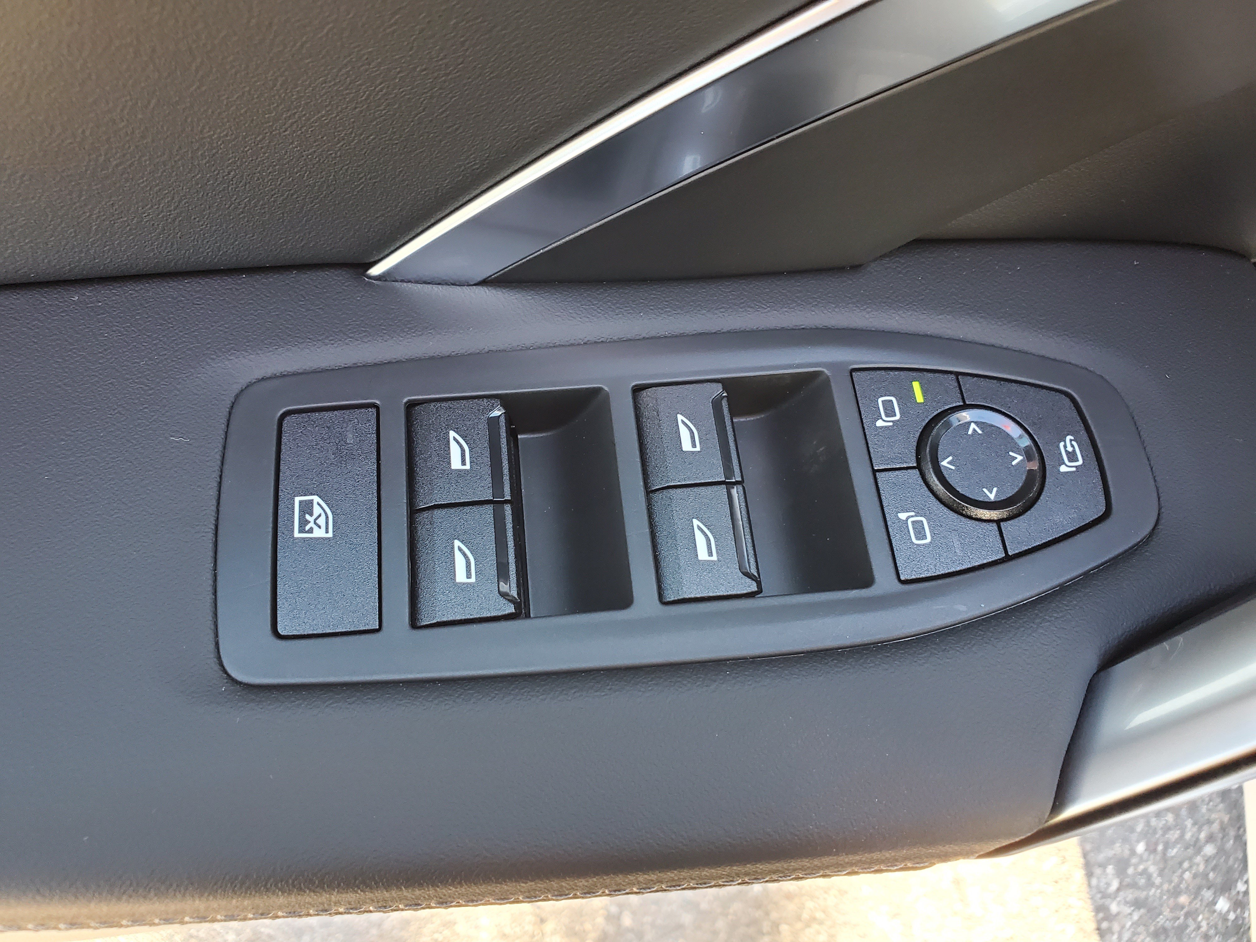 New 2027 BMW X1 xDrive28i AWD/4WD image 26
