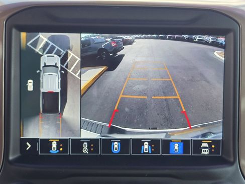 Used 2023 Chevrolet Silverado 3500 High Country image 23