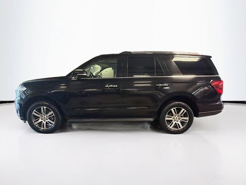 Used 2024 Ford Expedition Limited image 4