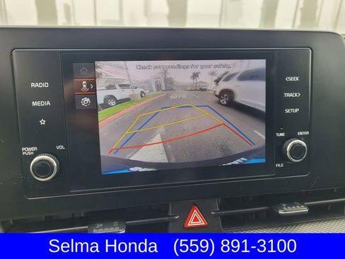 Used 2024 Kia Sportage LX image 17