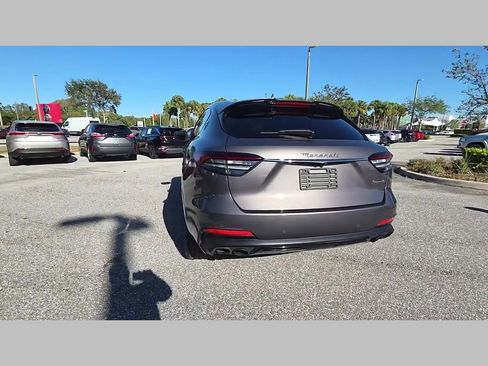 Used 2022 Maserati Levante Modena image 38