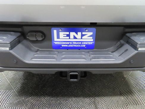 Used 2025 Toyota Tundra SR5 w/ SR5 Convenience Package AWD/4WD image 37
