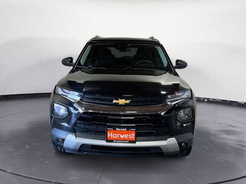 Used 2022 Chevrolet TrailBlazer LT w/ Convenience Package AWD/4WD image 2