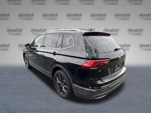 Used 2022 Volkswagen Tiguan SE w/ Panoramic Sunroof Package AWD/4WD image 13