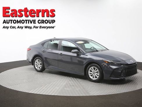 Used 2025 Toyota Camry LE FWD image 45