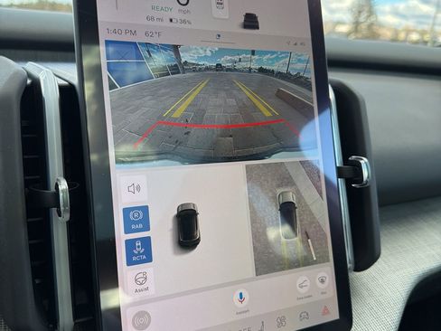 New 2026 Volvo EX30 Cross Country Ultra w/ Protection Package Premier image 31