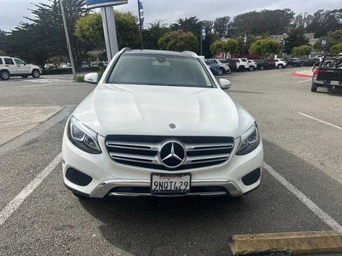 Used 2019 Mercedes-Benz GLC 350e 4MATIC w/ Premium Package image 2