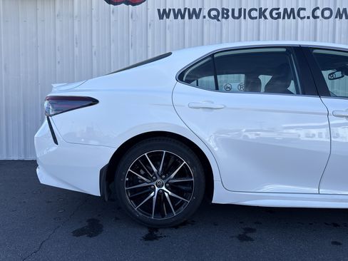 Used 2023 Toyota Camry SE w/ Convenience Package image 26
