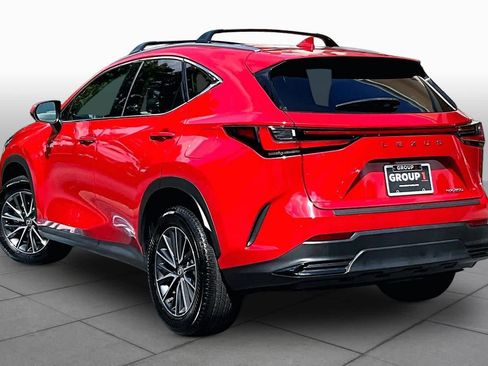 Used 2024 Lexus NX 250 FWD w/ Towing Package (2000 Lbs) image 12