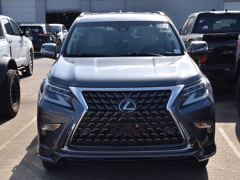 Used 2020 Lexus GX 460 Luxury w/ Luxury Sport Package image 3