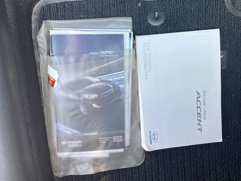 Used 2013 Hyundai Accent GS image 24