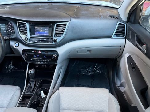 Used 2017 Hyundai Tucson Value FWD image 23