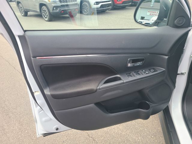 Used 2023 Mitsubishi Outlander Sport LE AWD/4WD image 10