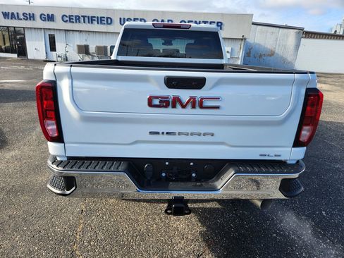 Used 2024 GMC Sierra 3500 SLE w/ SLE Convenience Package image 6