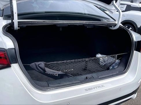 Certified 2025 Nissan Sentra SR w/ Lighting Package FWD image 34