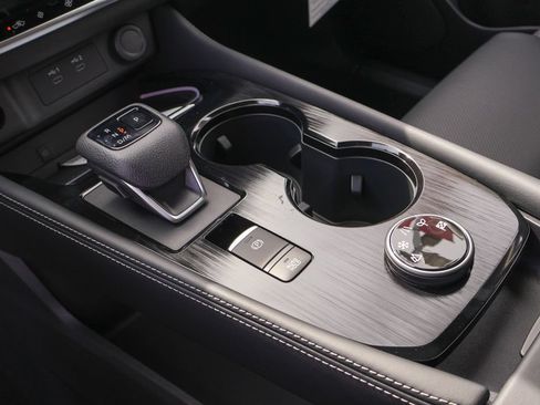 New 2026 Nissan Rogue Platinum AWD/4WD image 13