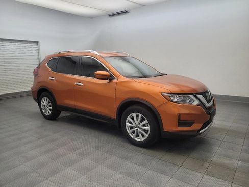 Used 2020 Nissan Rogue SV FWD image 11