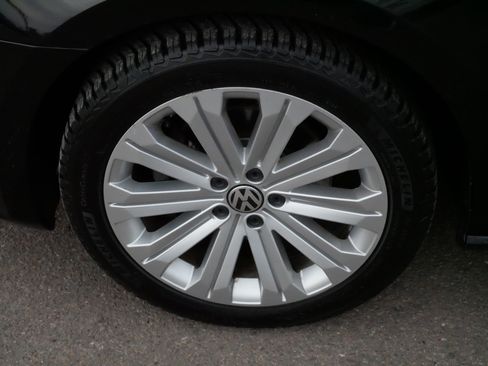 Used 2015 Volkswagen Passat 1.8T SE image 15