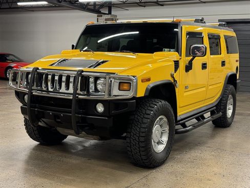 Used 2003 HUMMER H2 w/ Preferred Equipment Group AWD/4WD image 3