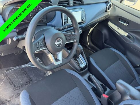 Used 2025 Nissan Versa SV image 16