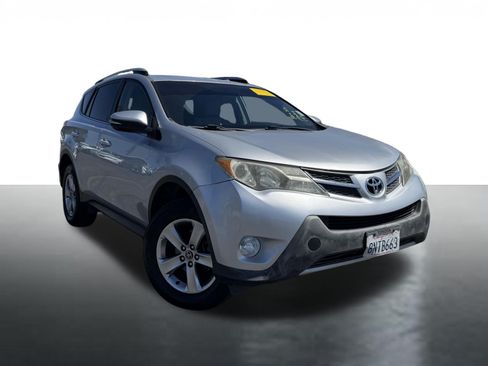Used 2015 Toyota RAV4 XLE FWD image 1
