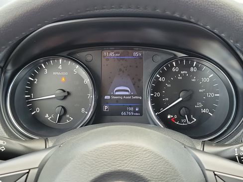 Used 2019 Nissan Rogue SV w/ Premium Package AWD/4WD image 20
