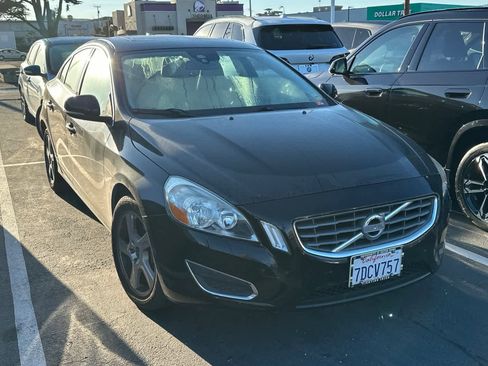 Used 2013 Volvo S60 T5 image 3
