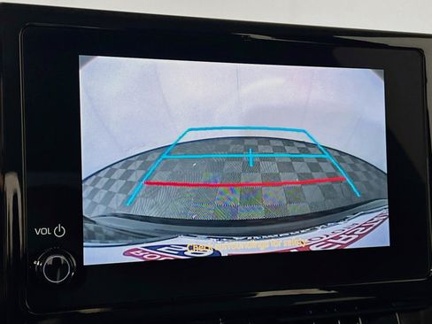 Used 2025 Toyota Corolla LE FWD image 15