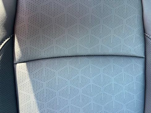 Certified 2025 Kia Seltos EX w/ EX Sunroof Package FWD image 39