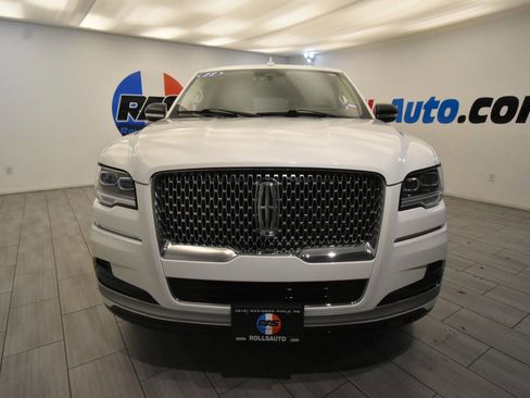 Used 2022 Lincoln Navigator Reserve image 8
