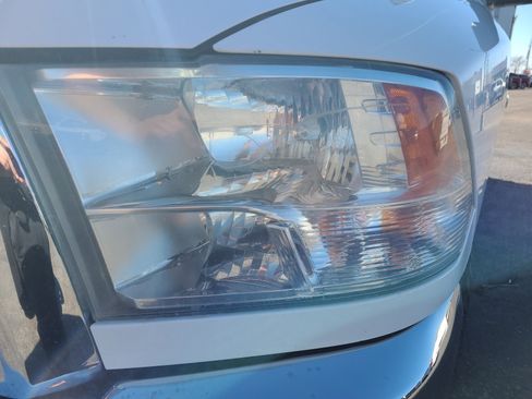 Used 2018 RAM 2500 Tradesman w/ Chrome Appearance Group image 9