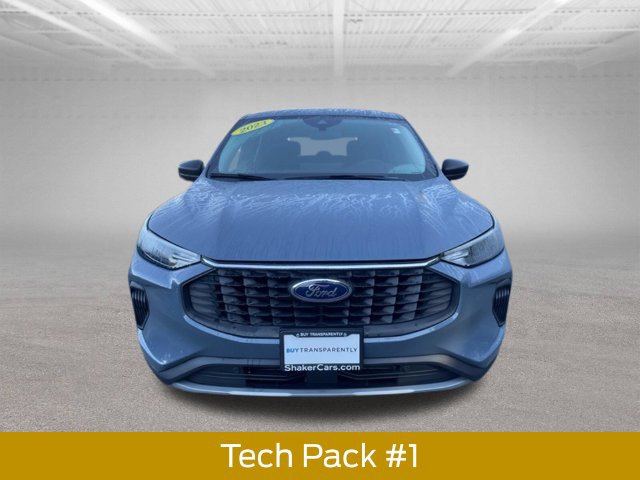 Used 2023 Ford Escape Active w/ Tech Pack #1 AWD/4WD image 2