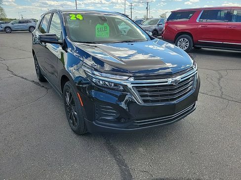 Used 2024 Chevrolet Equinox LS w/ Midnight Edition FWD image 2